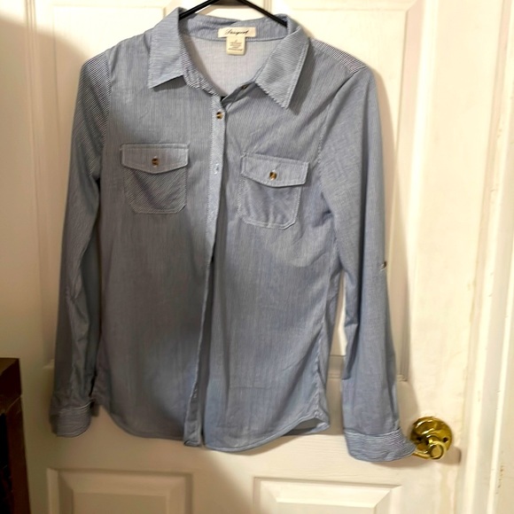 Passport button up blouse from The Buckle - Picture 2 of 4